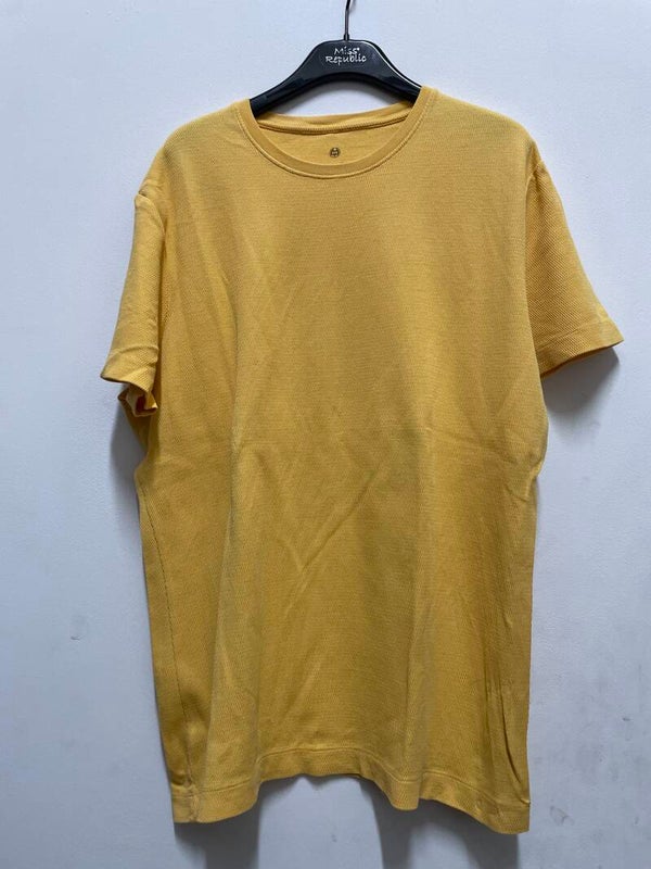 Men T-Shirt - Size M