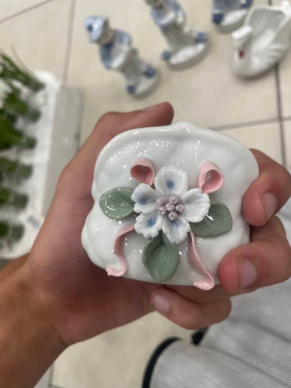 Porcelain flower holder - Decor*