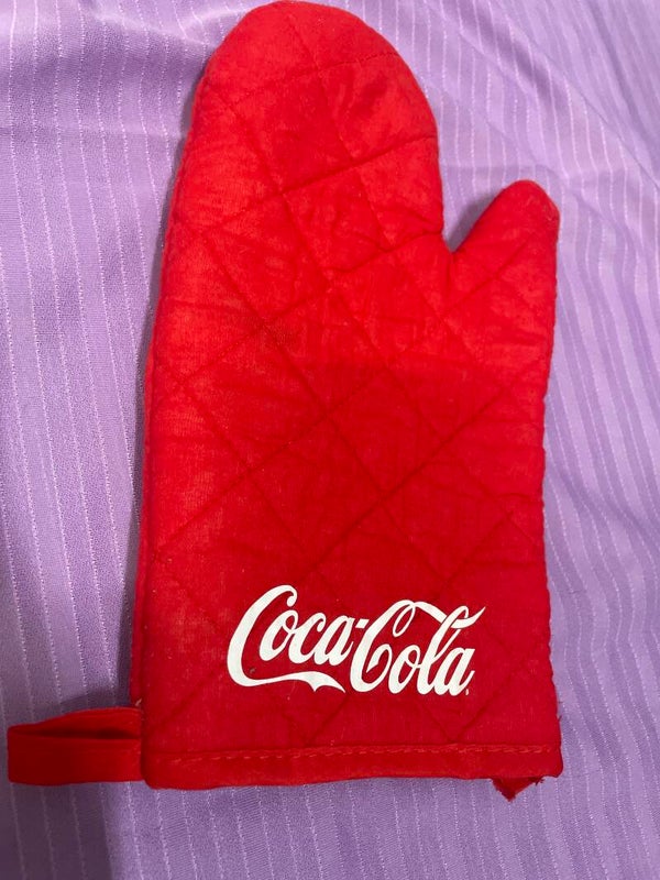 Coca Cola oven mitt- Supplies ***