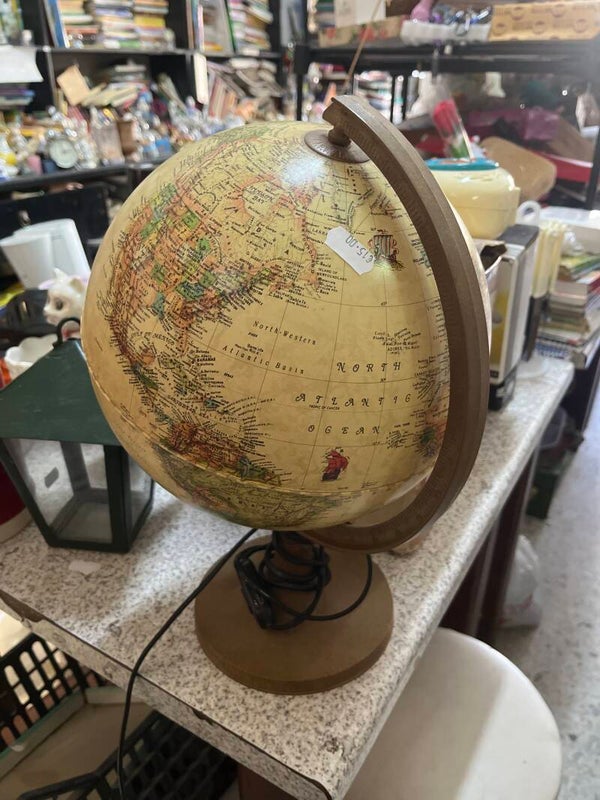 *Globe Map- Decor***