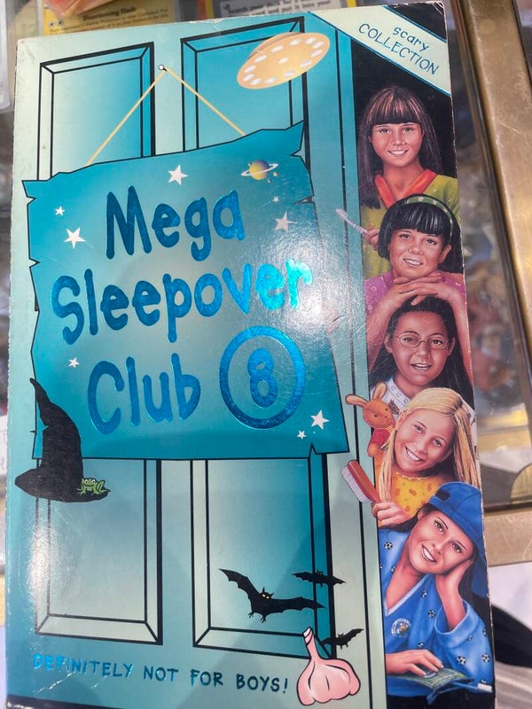 Mega Sleepover Club 8 - books*