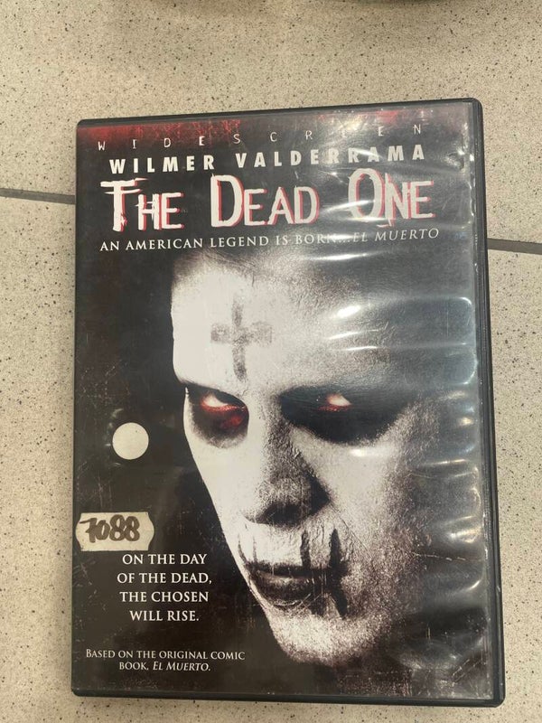 The dead one - books*