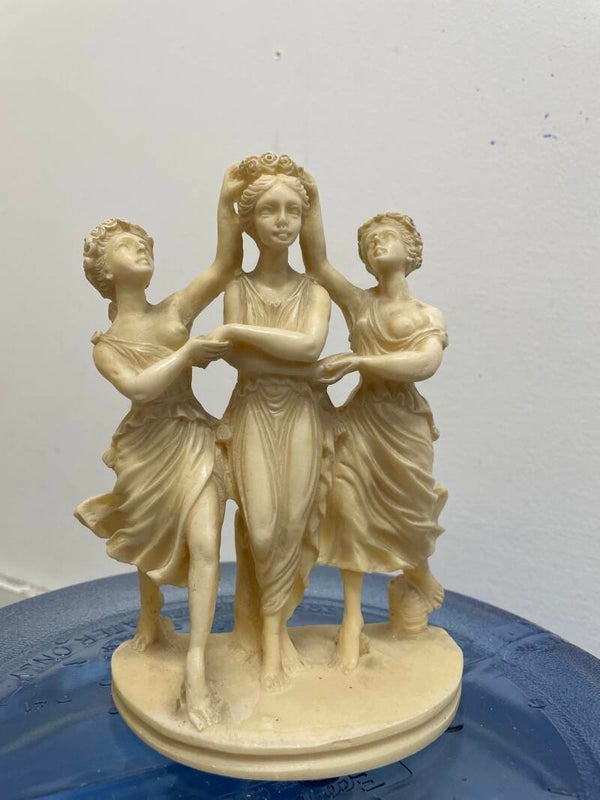 The Three Graces - Figurines