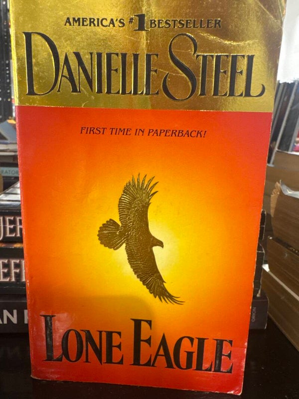 Lone Eagle - Danielle Steel - Books**