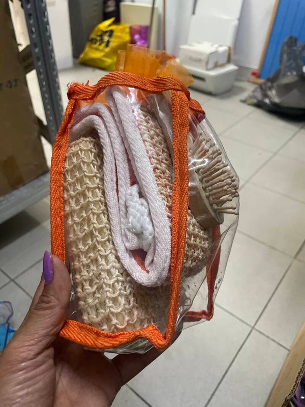 Bath gift set- Gifts***