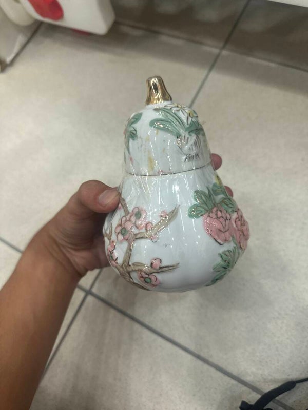 Chinese Procelain Vase - Decor*