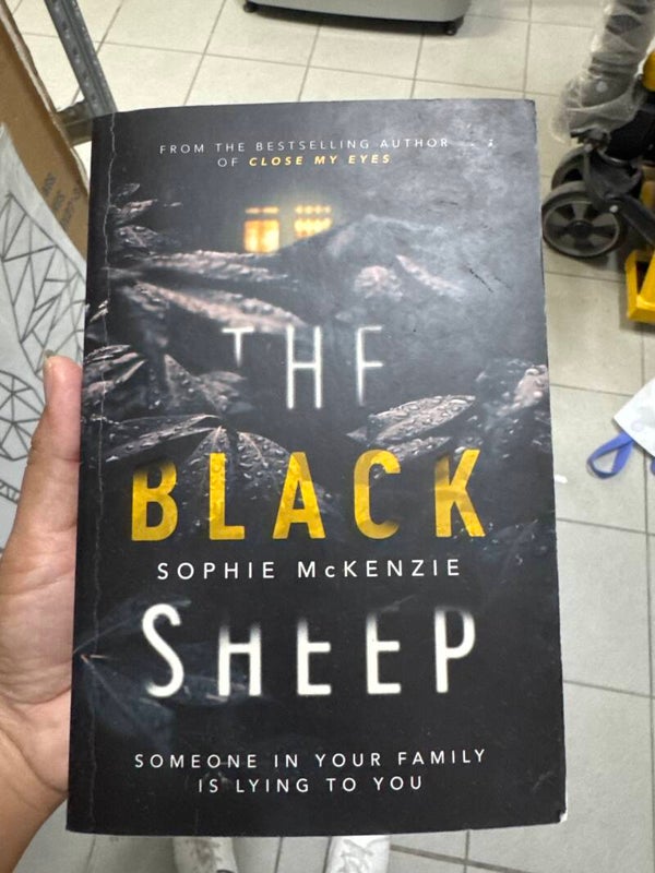 The Black Sheep-Books*