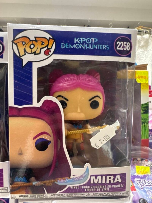 K pop Demon Hunters Mira Pop figure - Collectibles*