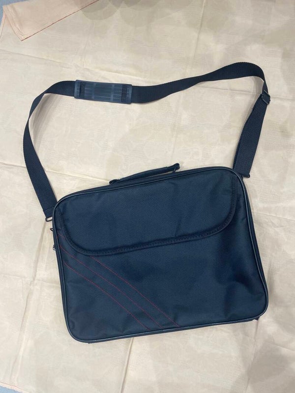 Laptop bag- Accessories ***