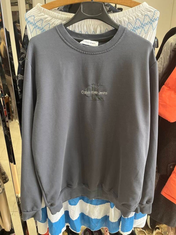 Men Calvin Klein T-Shirt - Size Large