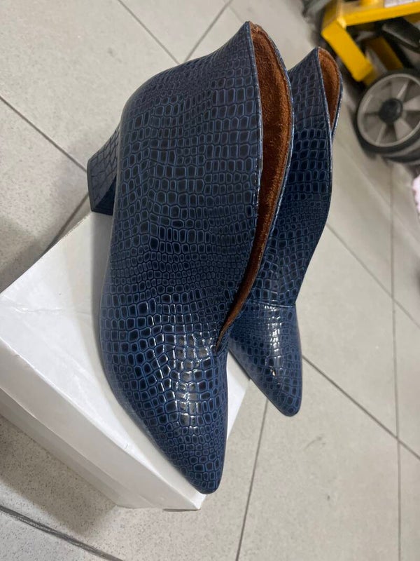 Ladies shoes size 39- Shoes ***