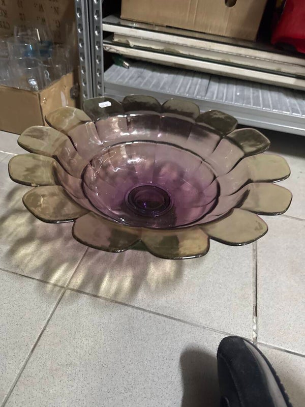 amethyst-colored glass bowl - Supplies*
