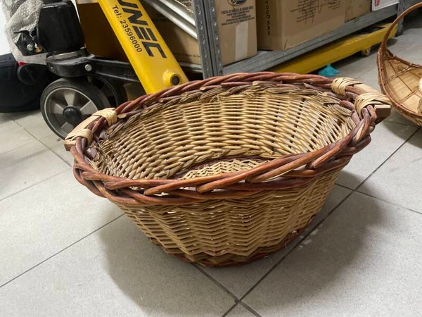 Round wicker basket - Supplies ***