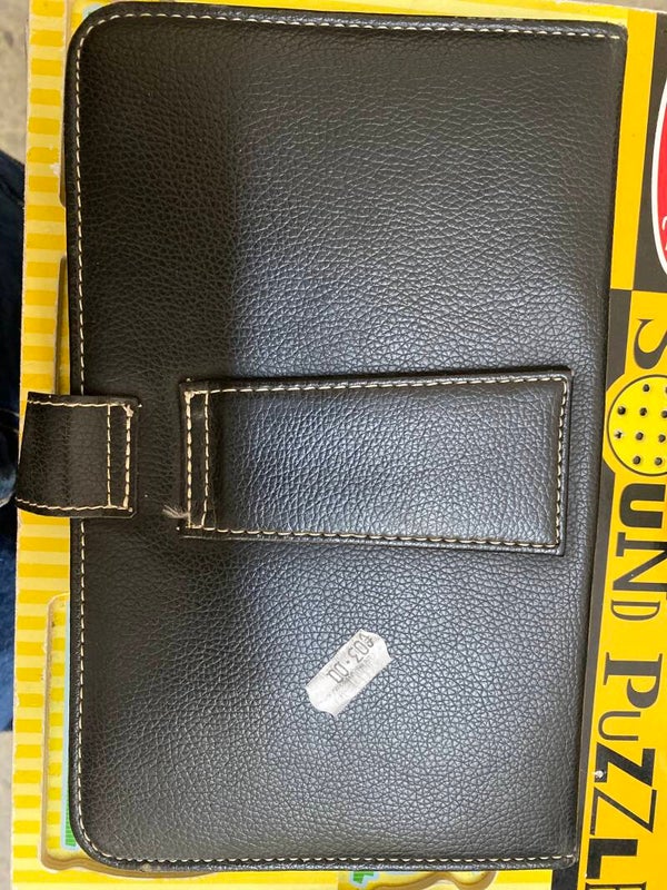 Tablet Case with a wired Keyboard