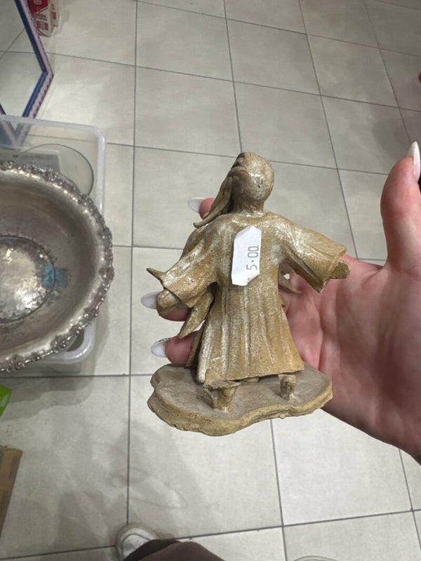 Brown clay figure of an angel - Decoration ***