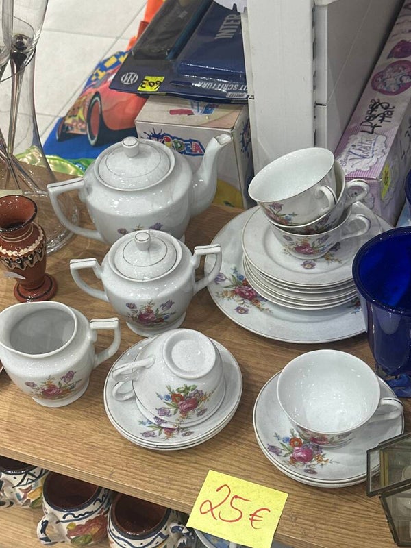 German White Floral Fine Porcelain Coffee Set x 6 - Supplies