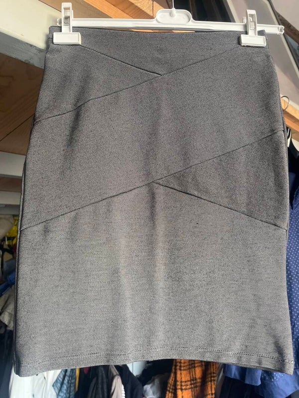 Women skirt size small*