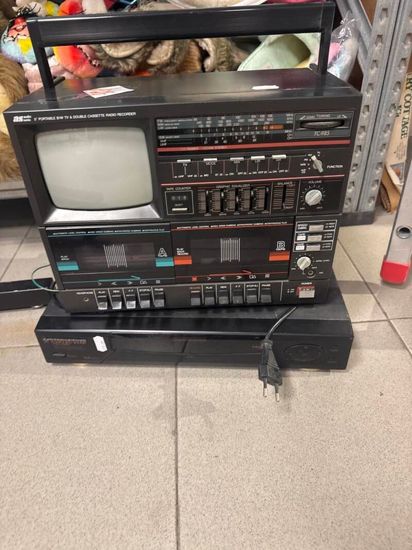 Vintage portable boombox -retro***