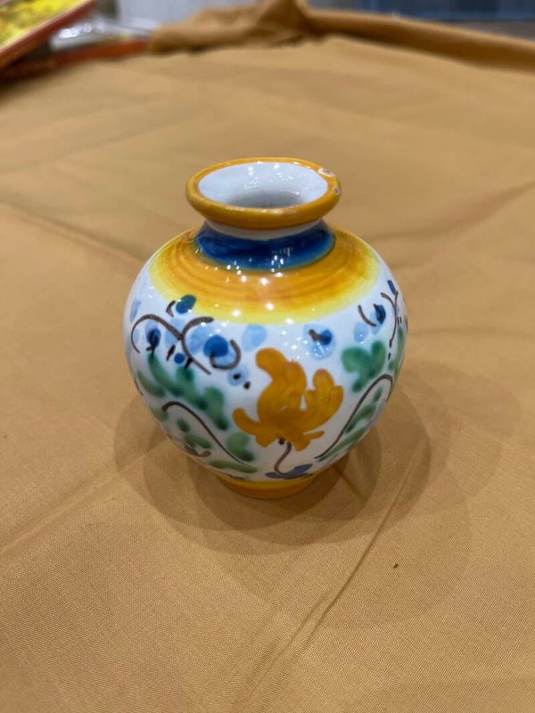 Ceramic pot-Decor***