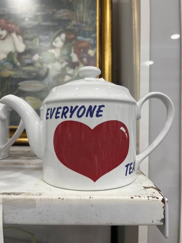 Teapot - Serve-ware**
