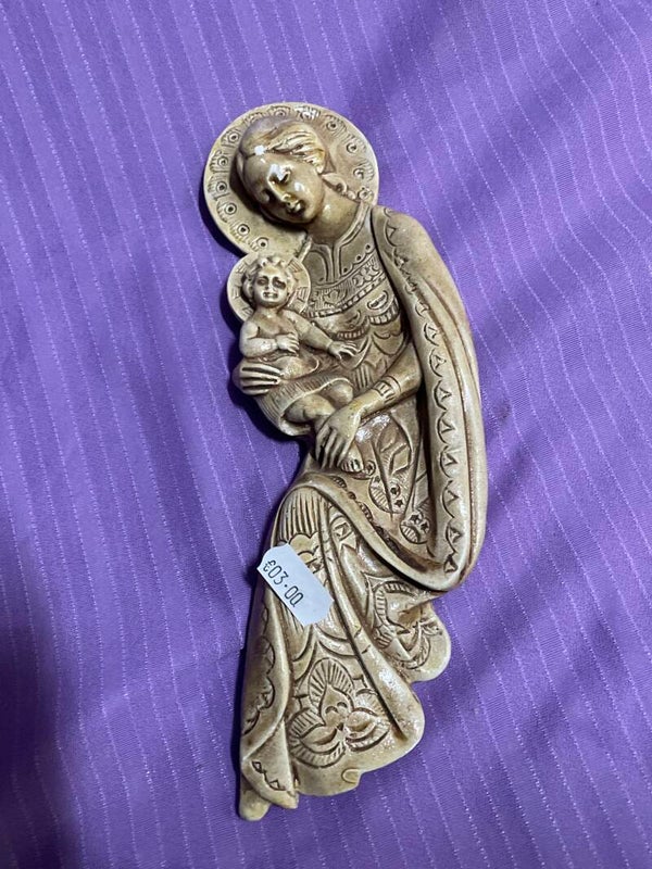 Holy Mary & Baby Jesus Wall Plaque - Religious