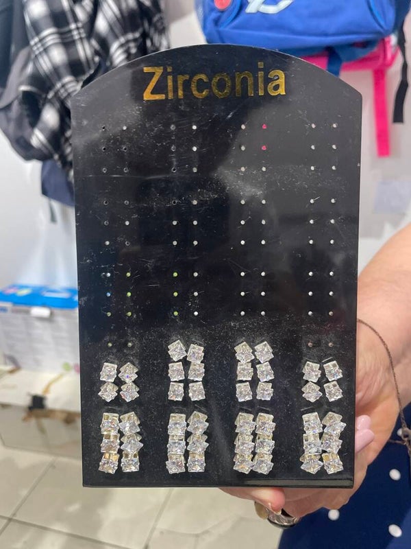 Zirconia Earrings €3 per pair - Acessories*