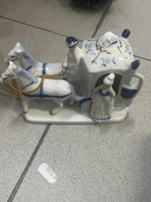 Porcelain Horse Carriage - Figurines*