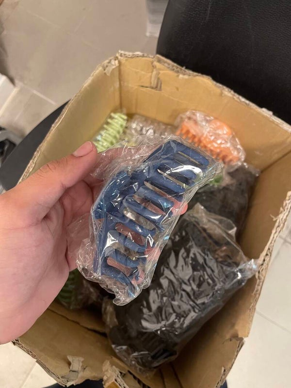 Women Hair-clips - €1 Each - Supplies*