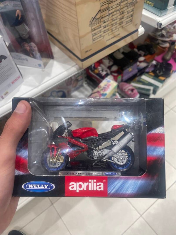 Aprilia motorcycle  model - Collectibles*