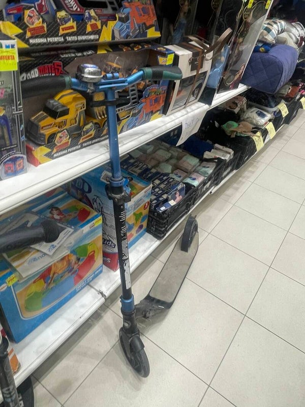Blue scooter - toys*