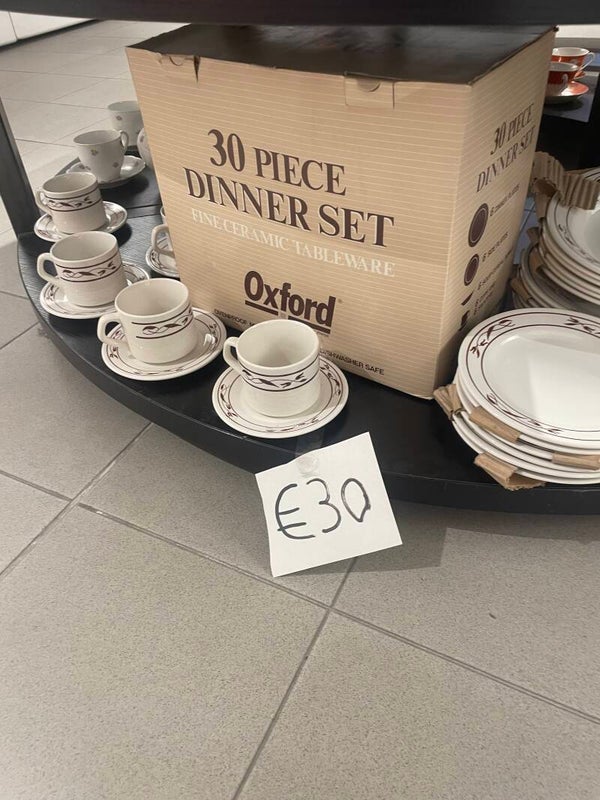 30 piece dinner set - Home supplies*