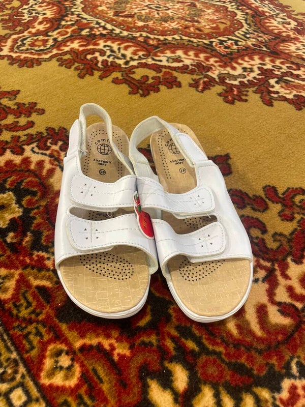 Women Sandals Front Strap - New - Size 41