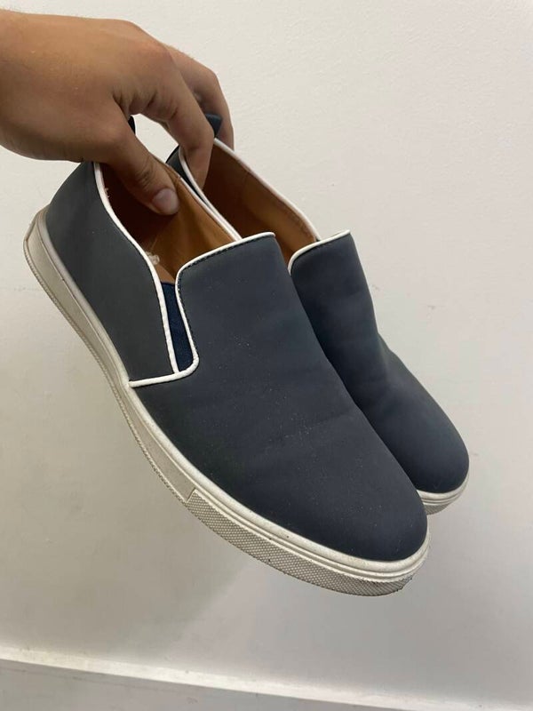 Men Loafers - Size 40