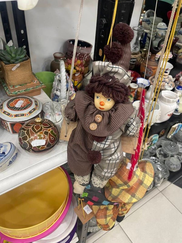 Hanging Clown - Collectibles**