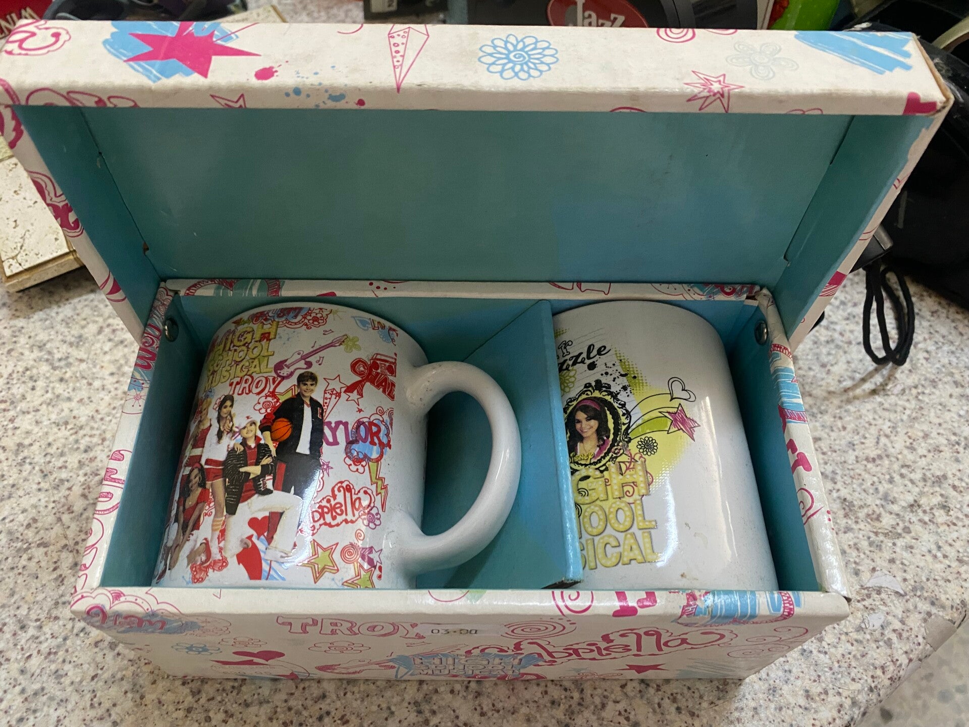 Set of Mugs - Supplies