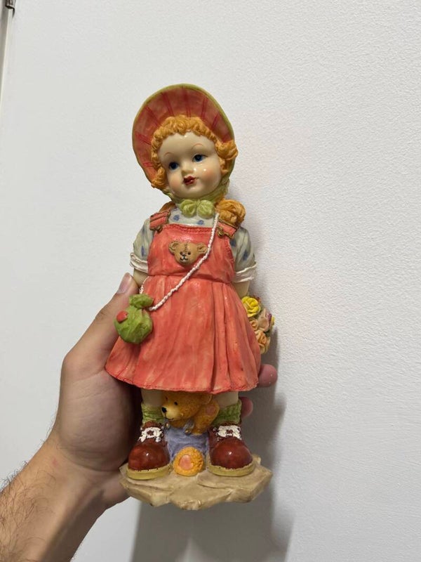 Vintage Girl - Figurines