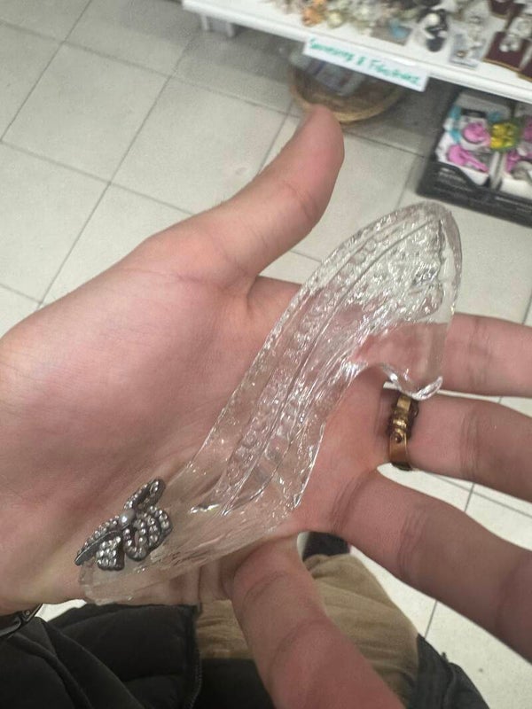 Glass Slipper - Decor