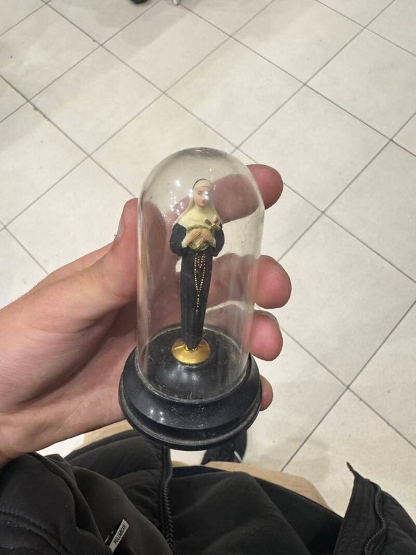 Saint Rita glass dome - Religious