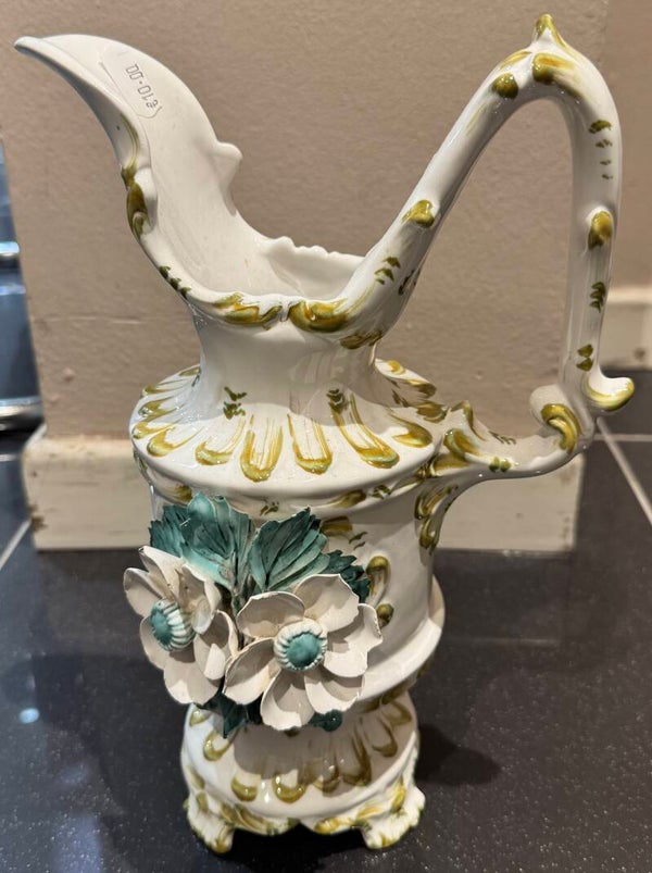 Vintage Vase - Decor