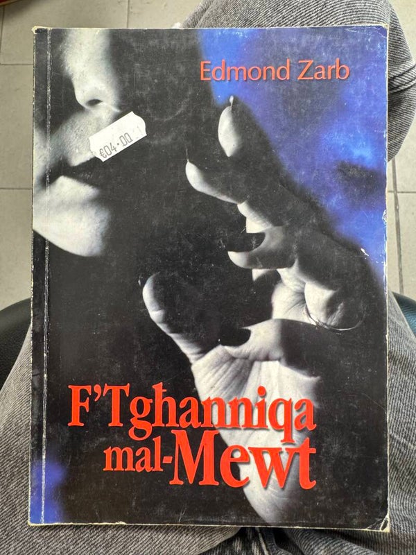 F’Tgħanniqa mal-Mewt - Books