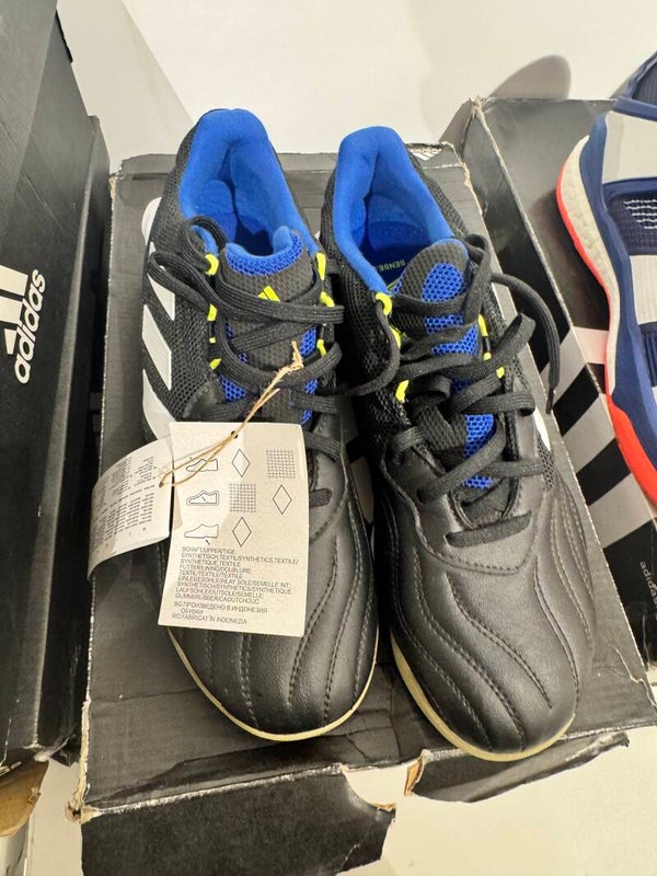 Men Adidas Trainers - Size 7