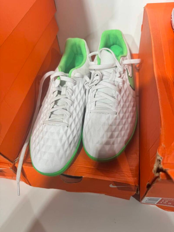 Men Nike Trainers - Size 42