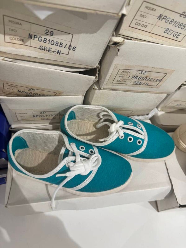 Girls Skate Shoes - Size 27