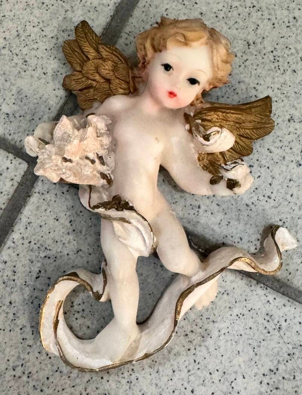 Vintage Resin Cherub - Figurines