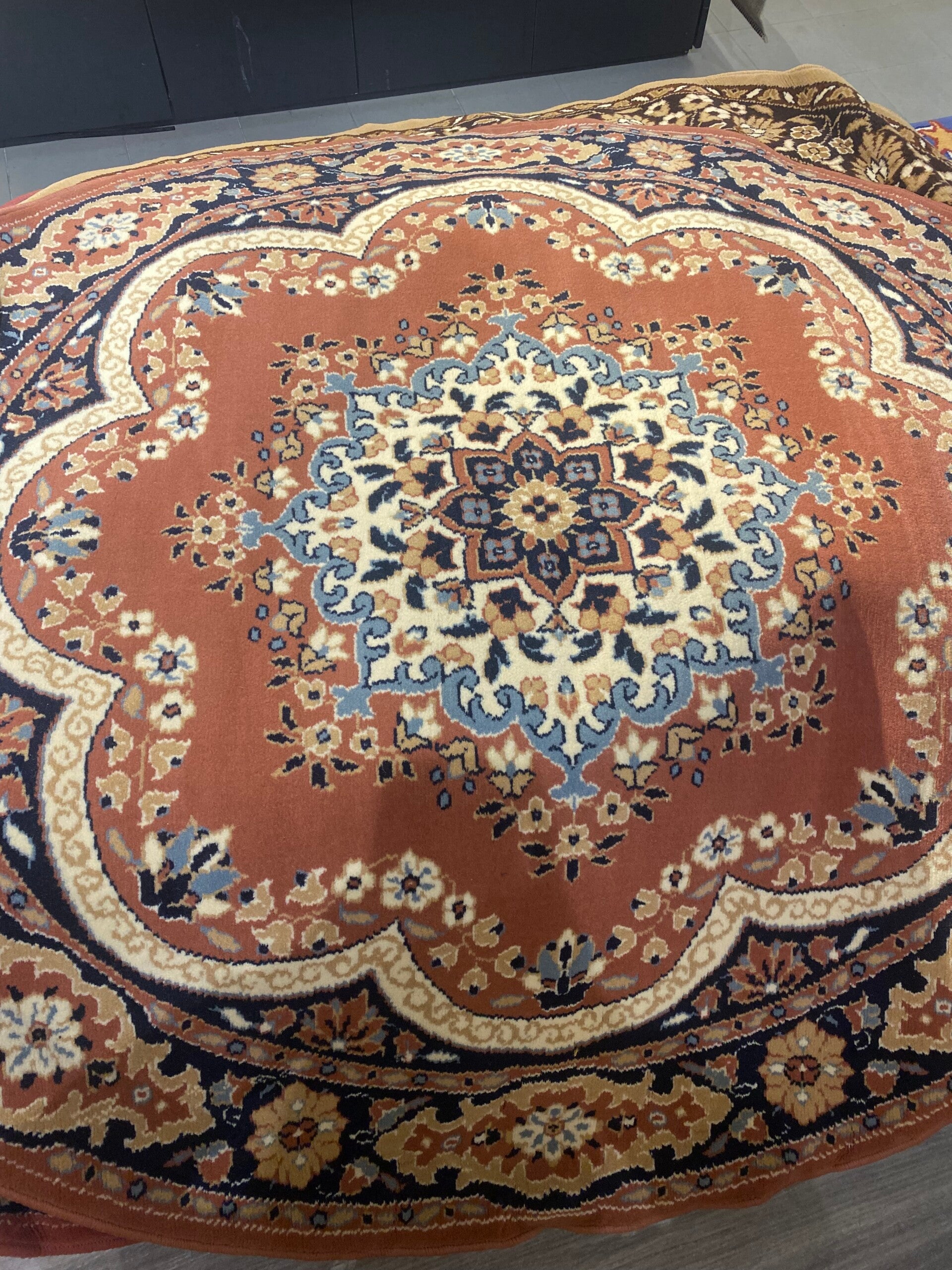 190cm Circular Persian Carpet - Carpets