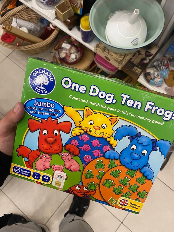 One Dog Ten Frogs - Educational Cards - Games