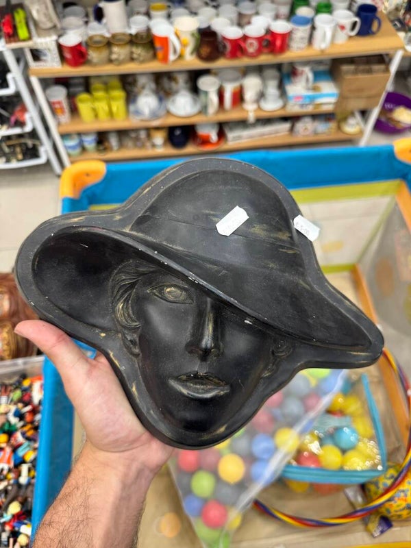 Lady Face Wall - Decor