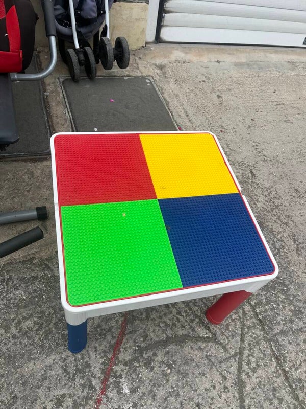 KIDS TABLE ~TOYS~***