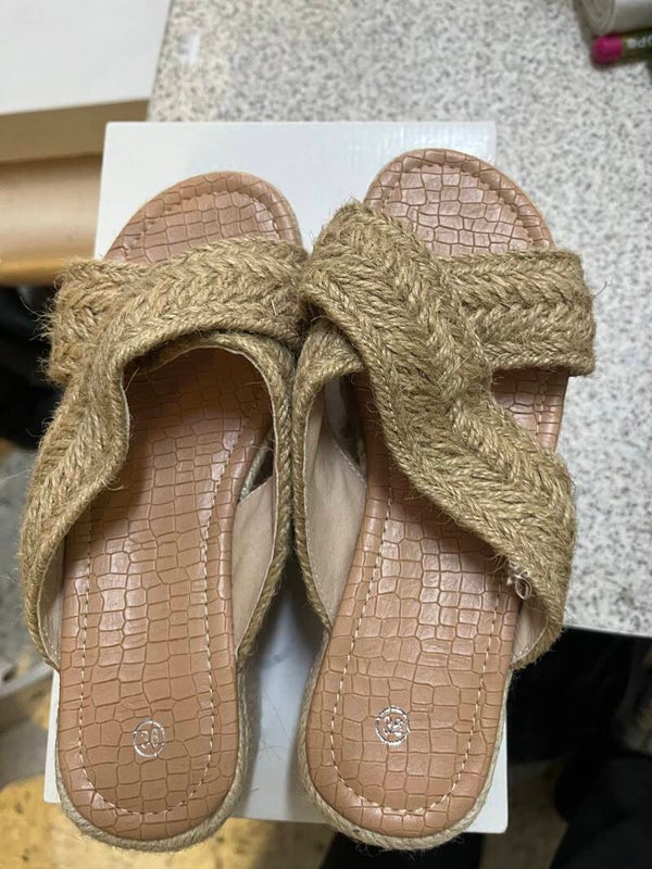 WOMEN  SANDALS SIZE-36 ~SHOES~***