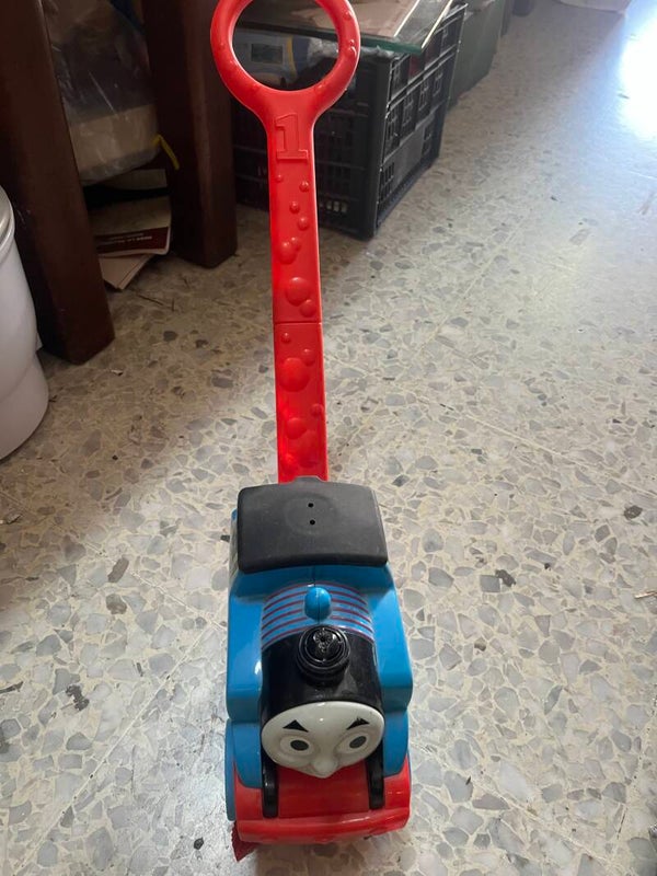 THOMAS TOY ***